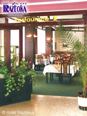 Restaurace v hotelu Ráztoka v Trojanovicích
