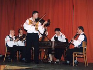 Hradecká cimbálová muzika