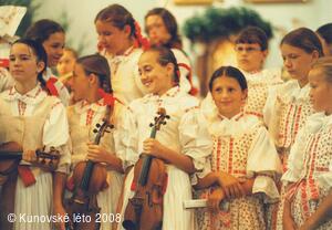 Mezinárodní dětský folklorní festival Kunovské léto