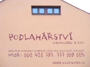 Nátěr fasády a zhotovení nápisu - detail