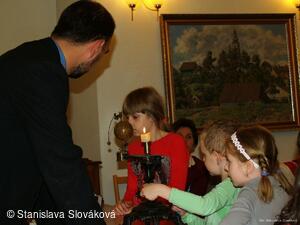 * Z DĚNÍ VE MĚSTĚ
