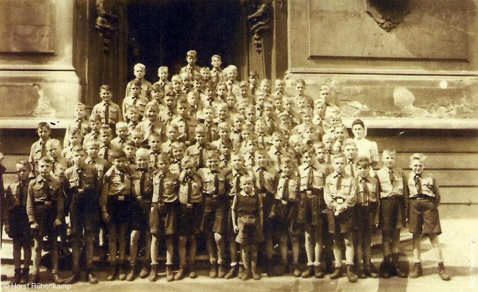 Návštěva tábora KLV Ráby v Praze r. 1944